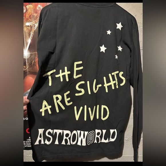 New Travis Scott
ASTROWORLD “Enjoy The Ride” Long Sleeve T Shirt Sz L - Picture 2 of 7